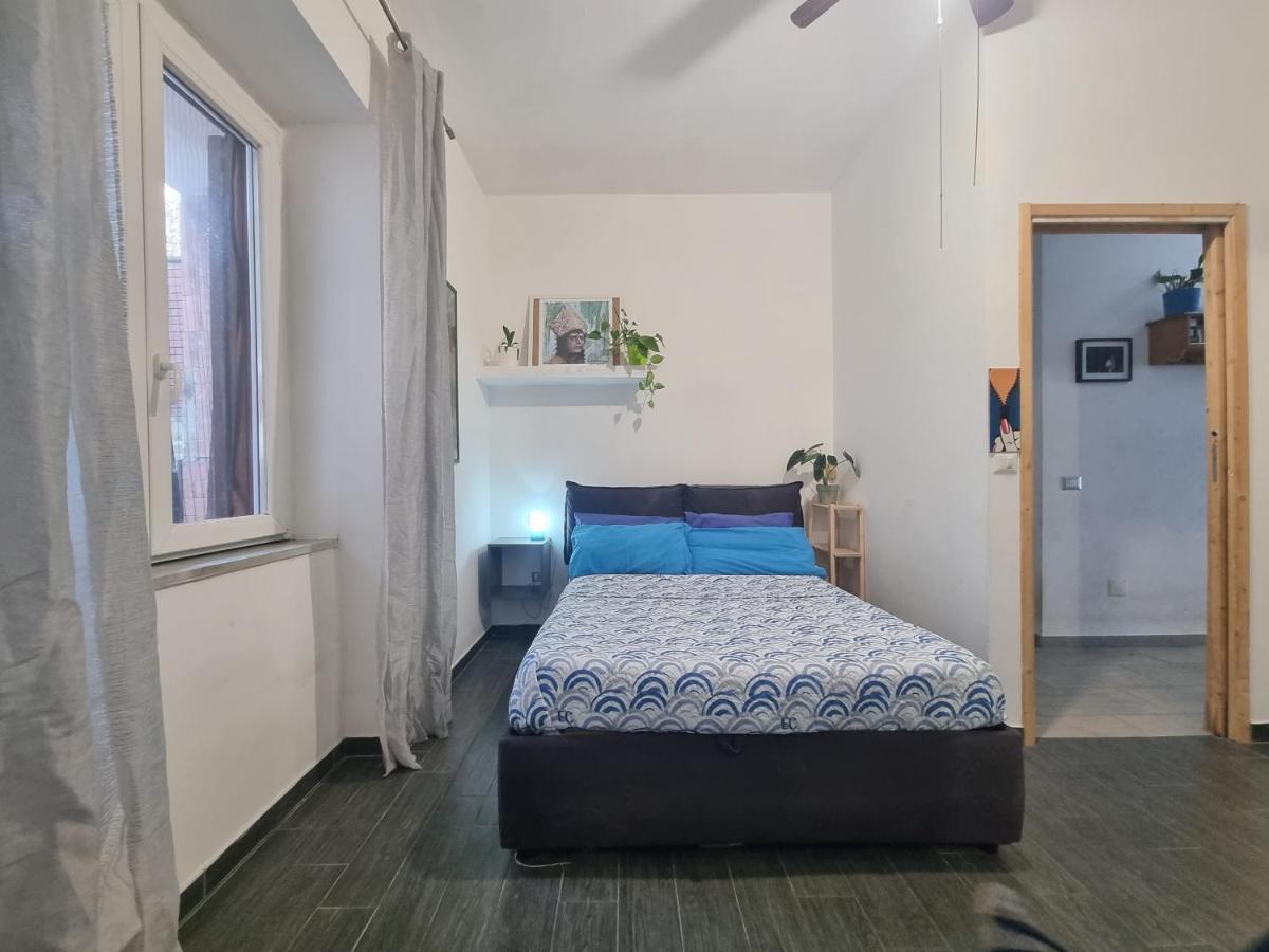 incantevole casa con accesso diretto in spiaggia Bacoli Esterno foto