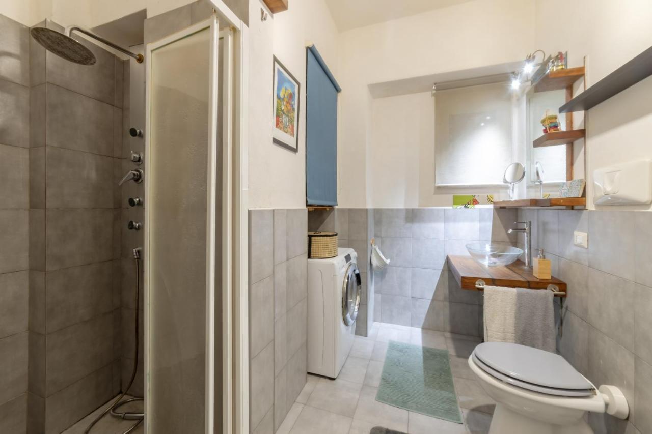 incantevole casa con accesso diretto in spiaggia Bacoli Esterno foto